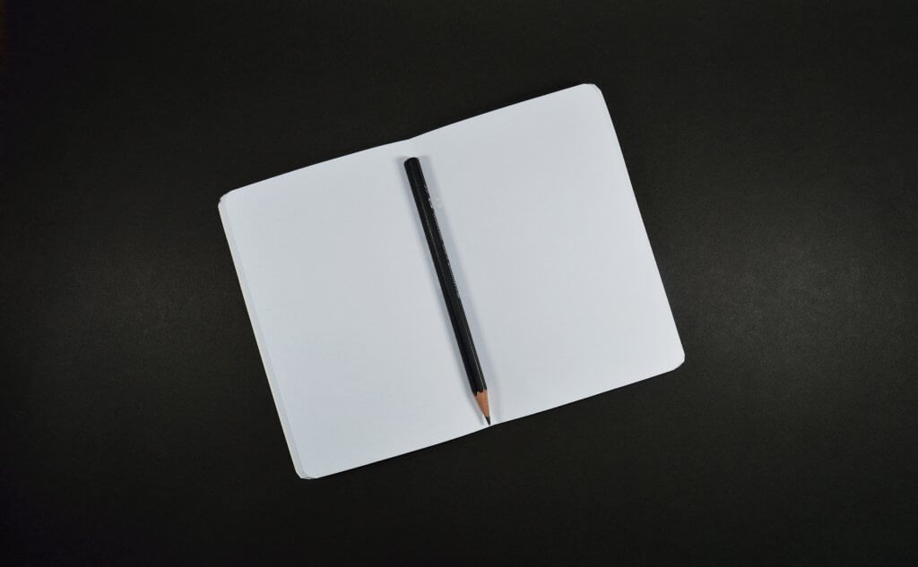 Обзор полезных сервисов для совместной работы над документами: от списков задач до объемных пользовательских руководств. Изображение с сайта pexels.com (CC0).